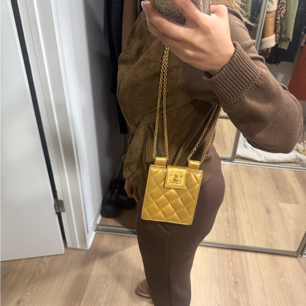 CHANEL Gold Quilted Crossbody Bag with Chain - Picture 12 of 12